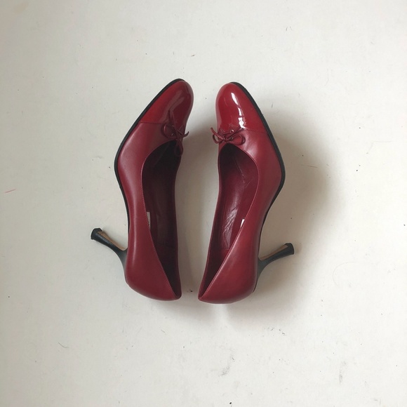 Italian Isaac Mizrahi Red Leather Heels - Picture 10 of 13